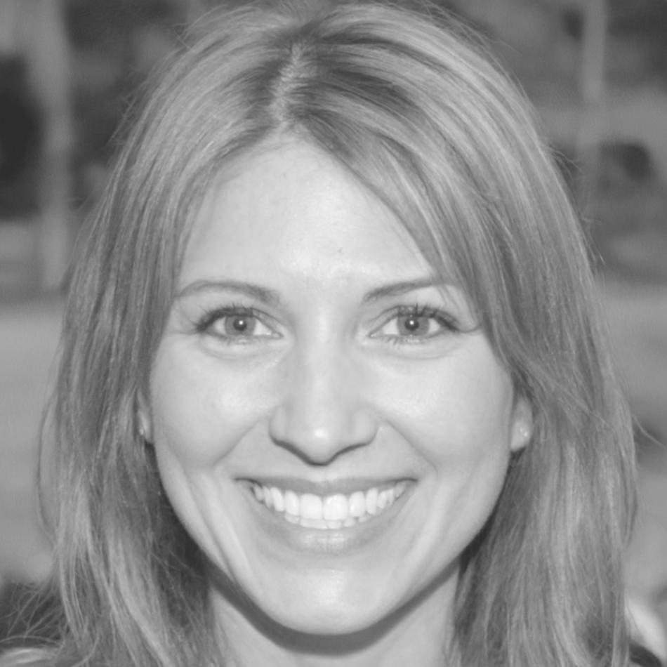 Portrait of Vivienne Caldeira, Lead Financial Analyst